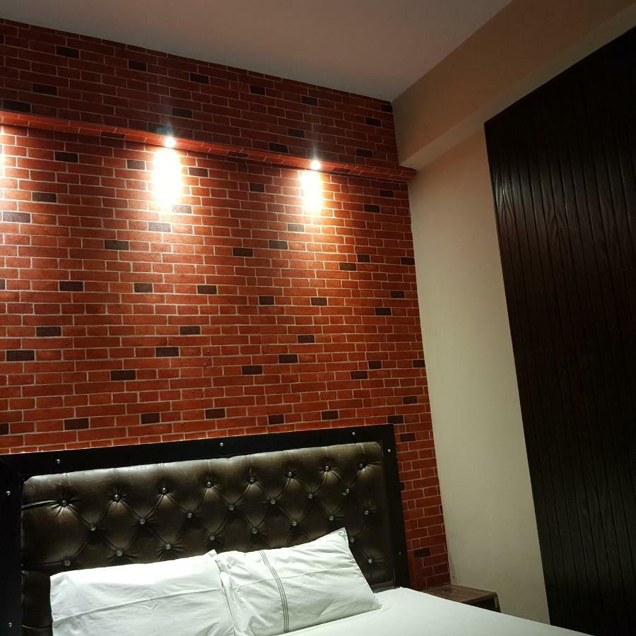 Hotel Varanasi Ganges Buitenkant foto
