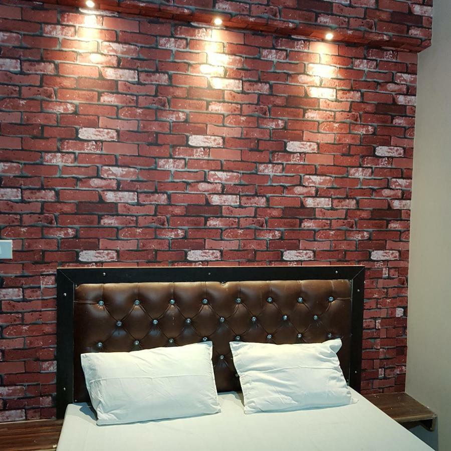 Hotel Varanasi Ganges Buitenkant foto
