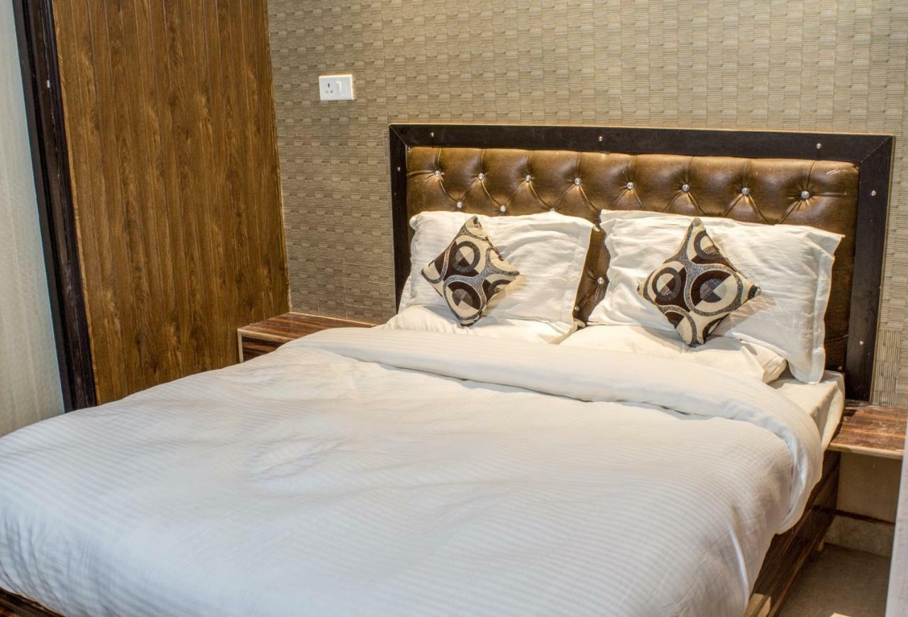 Hotel Varanasi Ganges Buitenkant foto